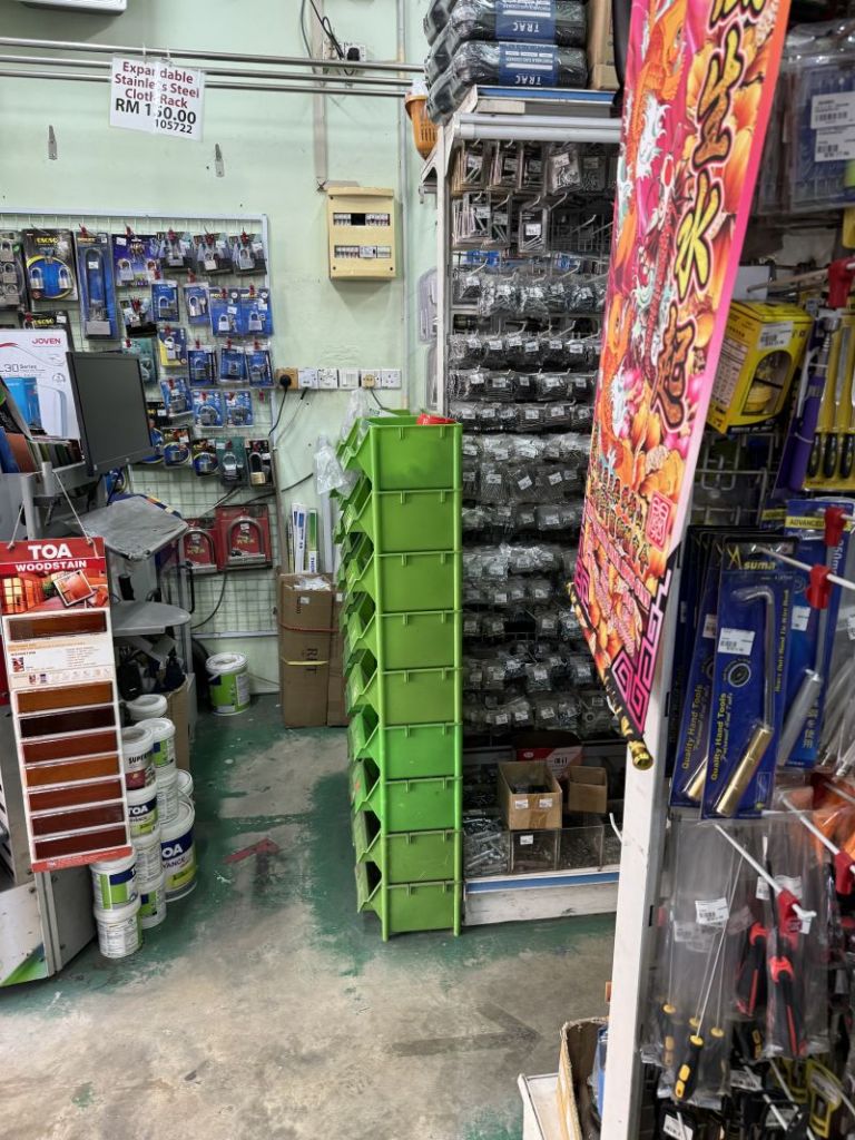JB HARDWARE & MACHINERY PLT